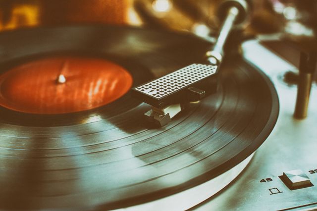 Understanding the Market: What to Look For When Collecting Vinyl Records