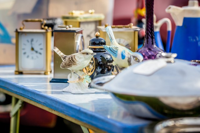 Estate Sales vs. Online Auctions: Discover Where You Can Find the Best Bargains